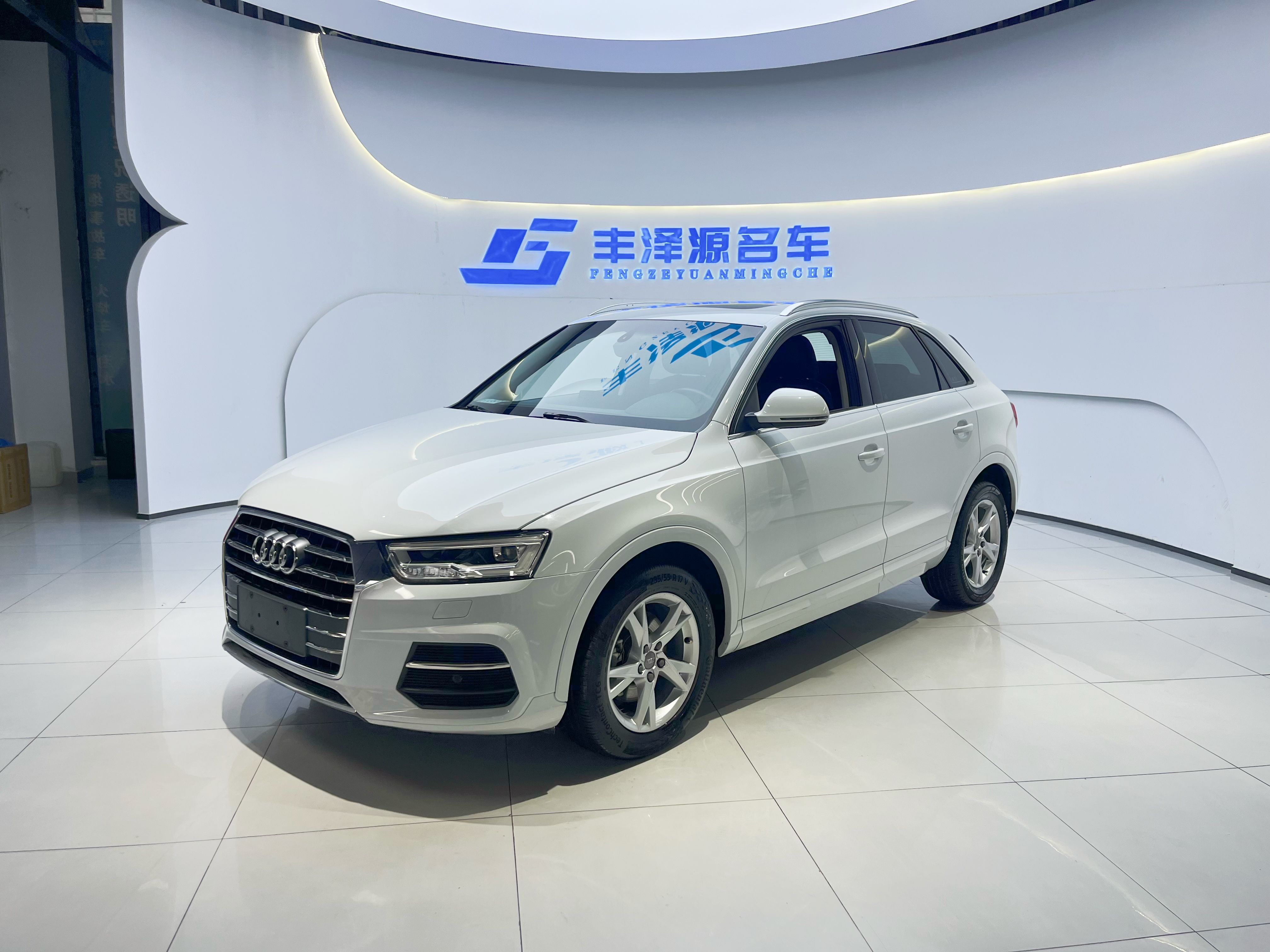 Audi Q3 2018 Audi Q3 2018 car image