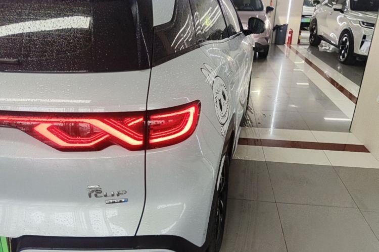 BYD YuanUP 2025 car image #8