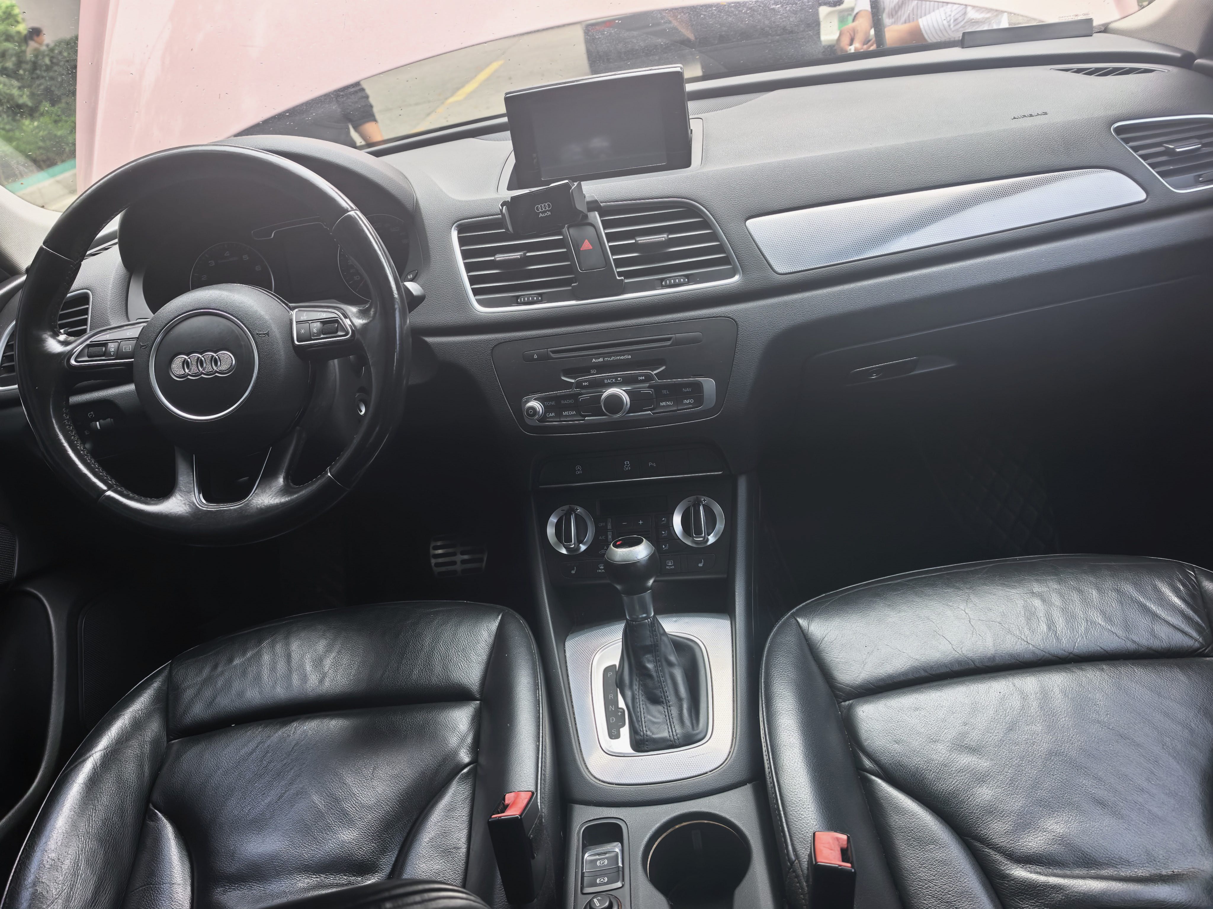 Audi Q3 2015 #10 Audi Q3 2015 car image #10
