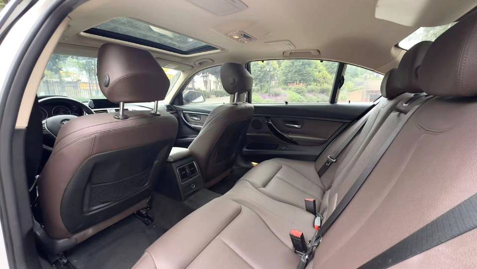 BMW 3 Series 2018 image de voiture #5