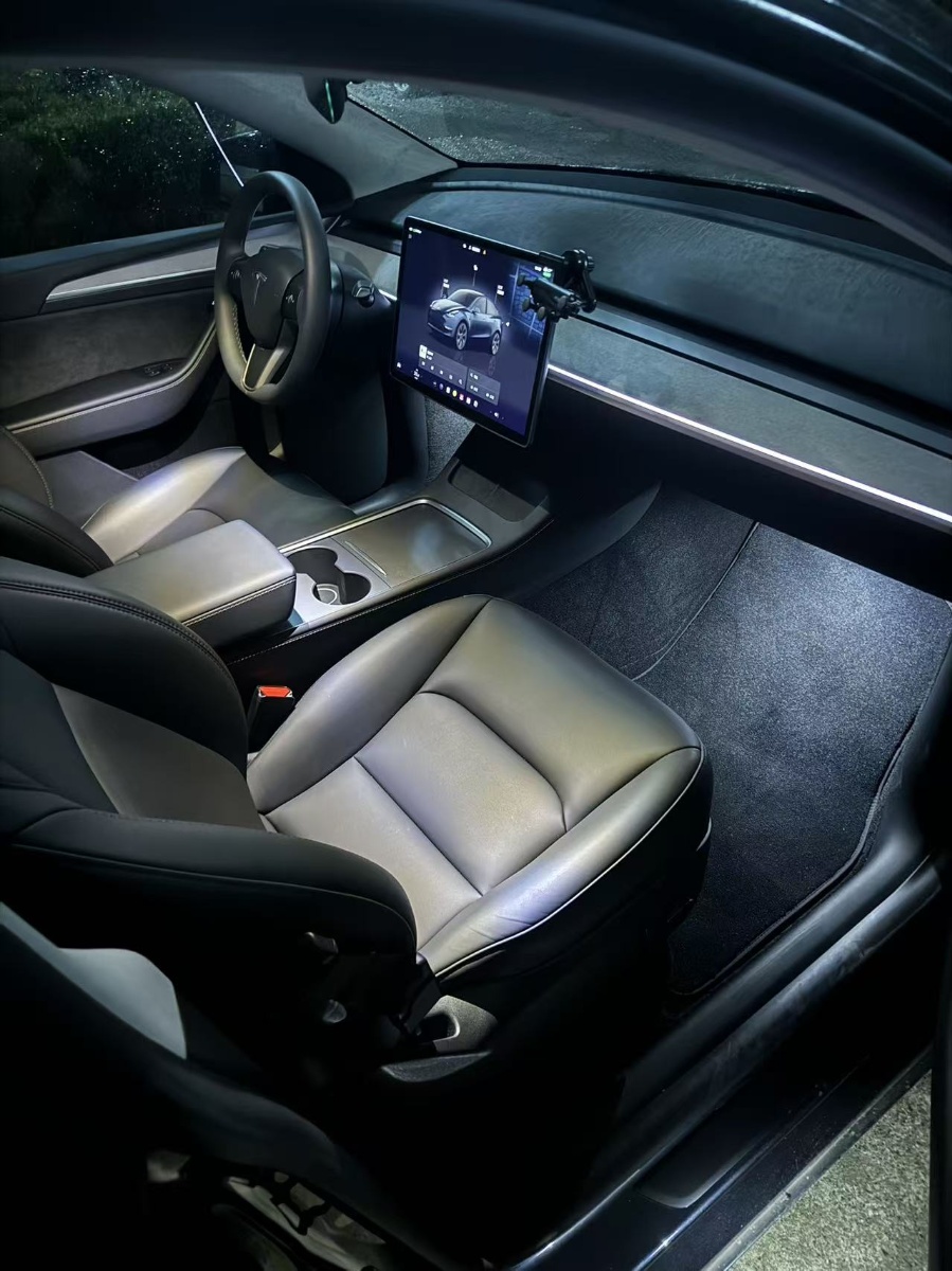 Tesla Model Y 2024 #7 Tesla Model Y 2024 car image #7