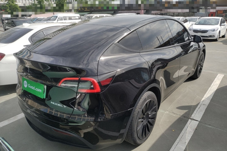 Tesla Model Y 2022 #7 Tesla Model Y 2022 car image #7