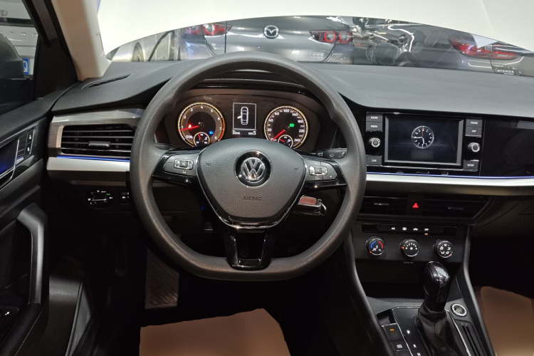 Volkswagen Lavida 2018 #11 Volkswagen Lavida 2018 car image #11