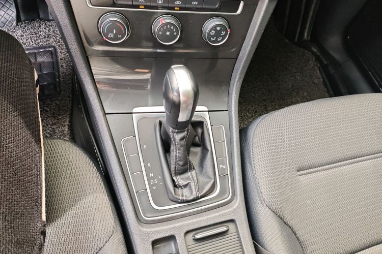 Volkswagen Golf 2017 #14 Volkswagen Golf 2017 car image #14