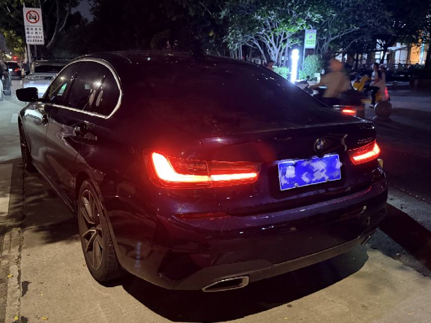 BMW 3 Series 2022 immagine di auto #5