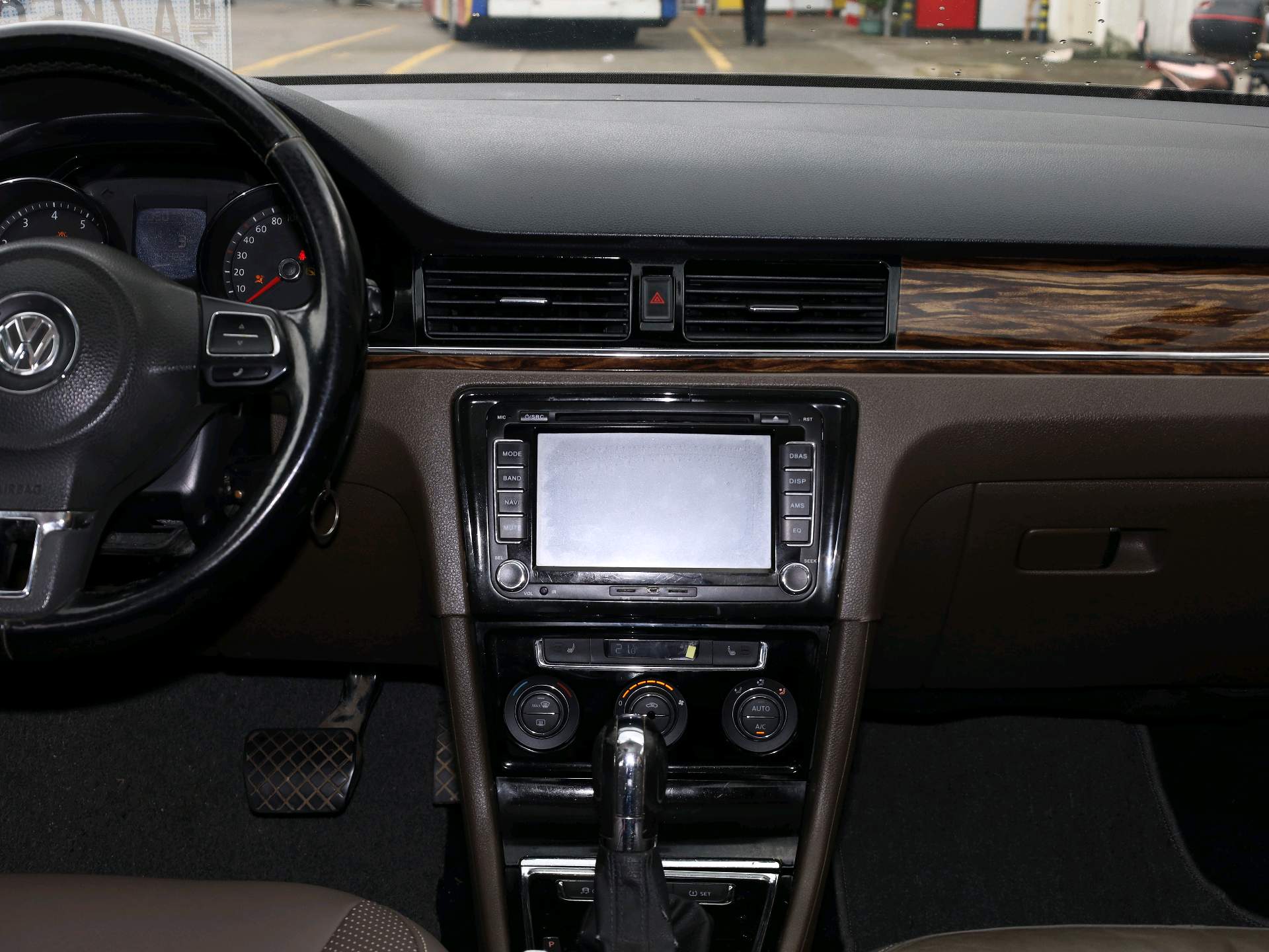 Volkswagen Bora 2013 immagine di auto #8