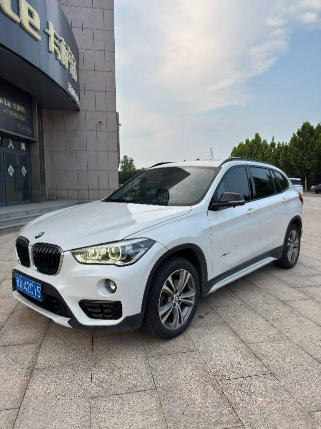 BMW X1 2018 BMW X1 2018 car image