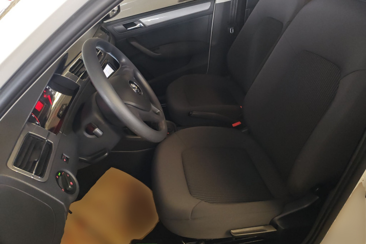Volkswagen Santana 2019 #15 Volkswagen Santana 2019 car image #15