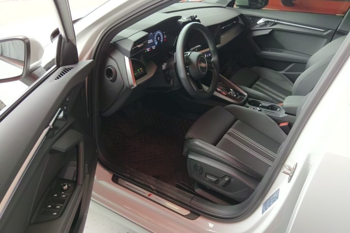 Audi A3 2024 immagine di auto #12