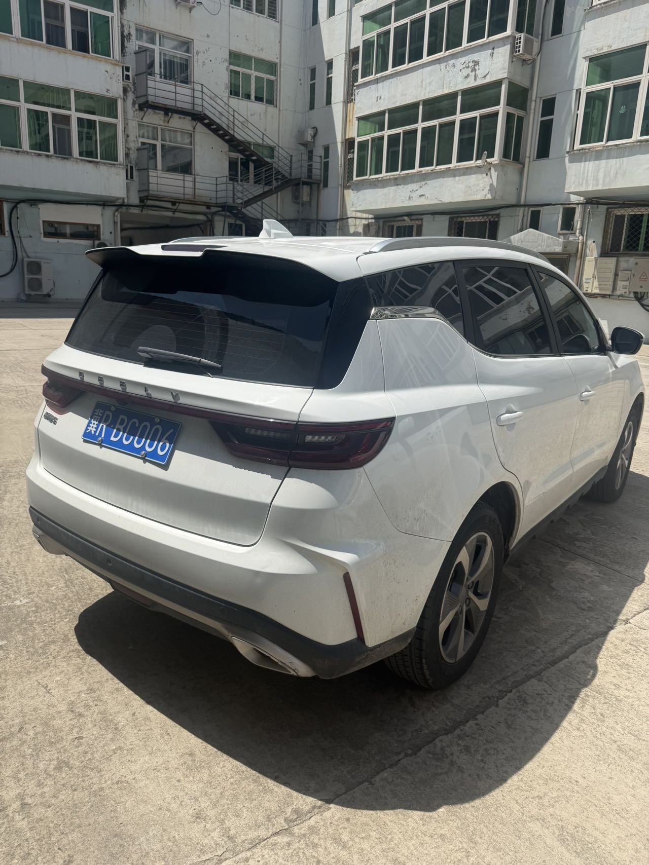 GEELY OkavangoPRO 2024 صورة سيارة #2