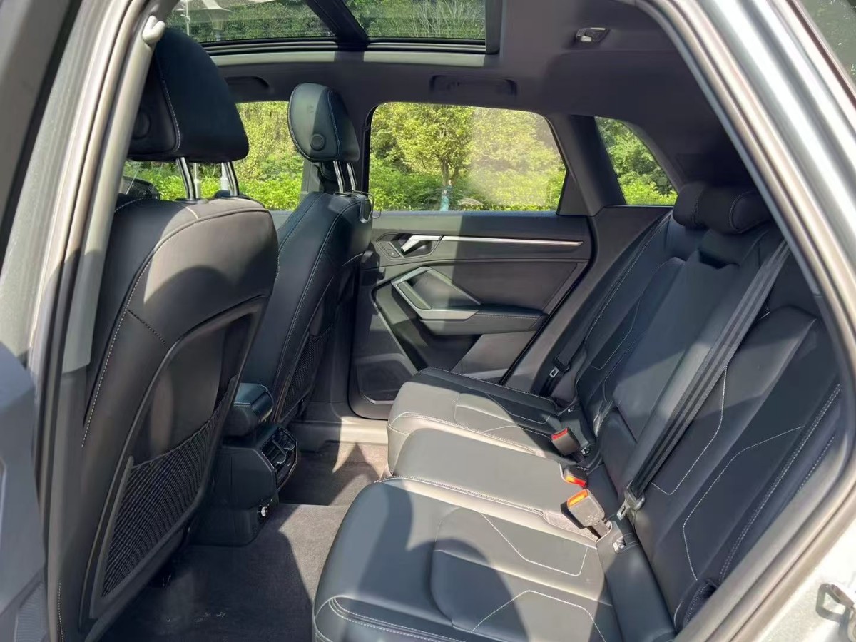 Audi Q3 2023 immagine di auto #7