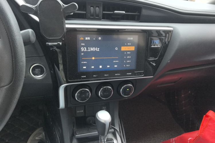 Toyota Corolla 2018 #13 Toyota Corolla 2018 car image #13