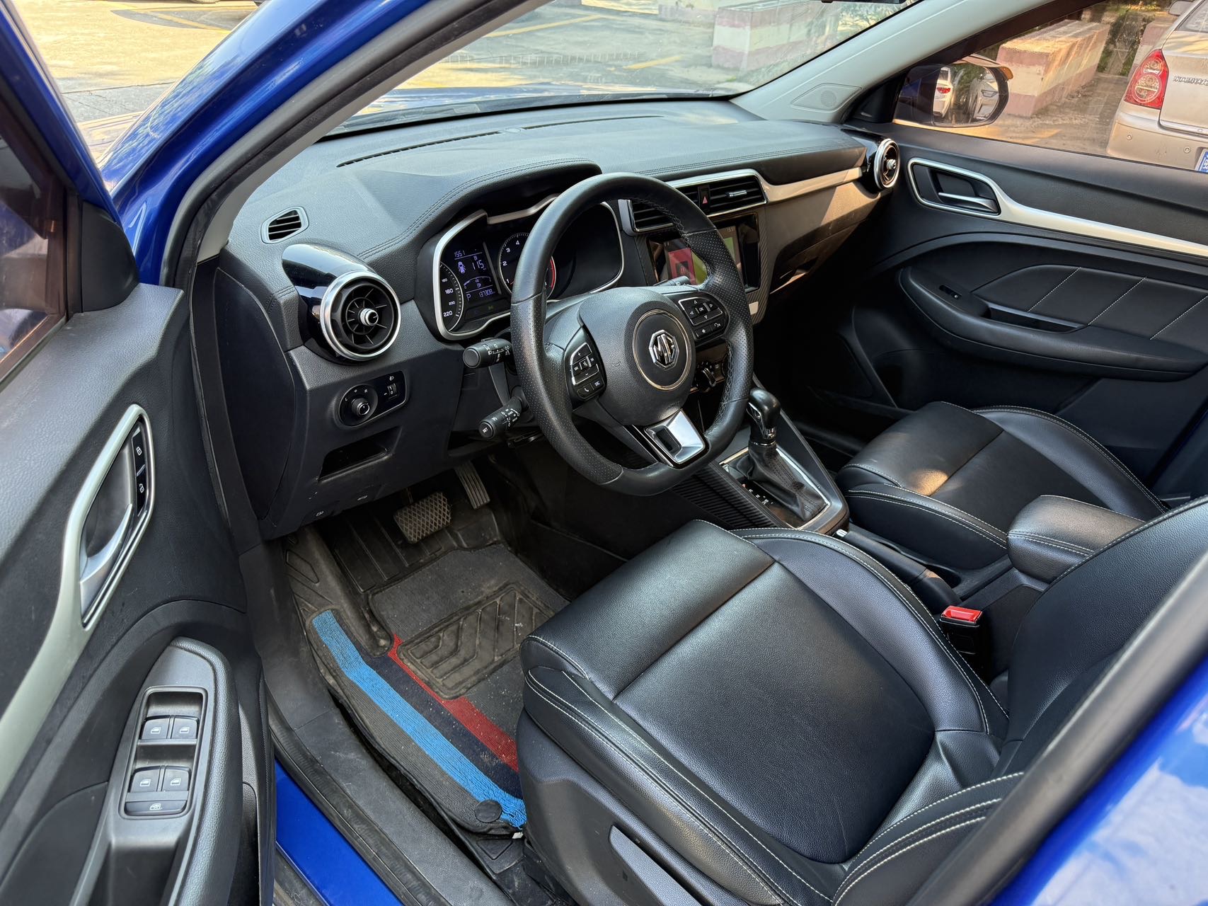 MG ZS 2018 image de voiture #14