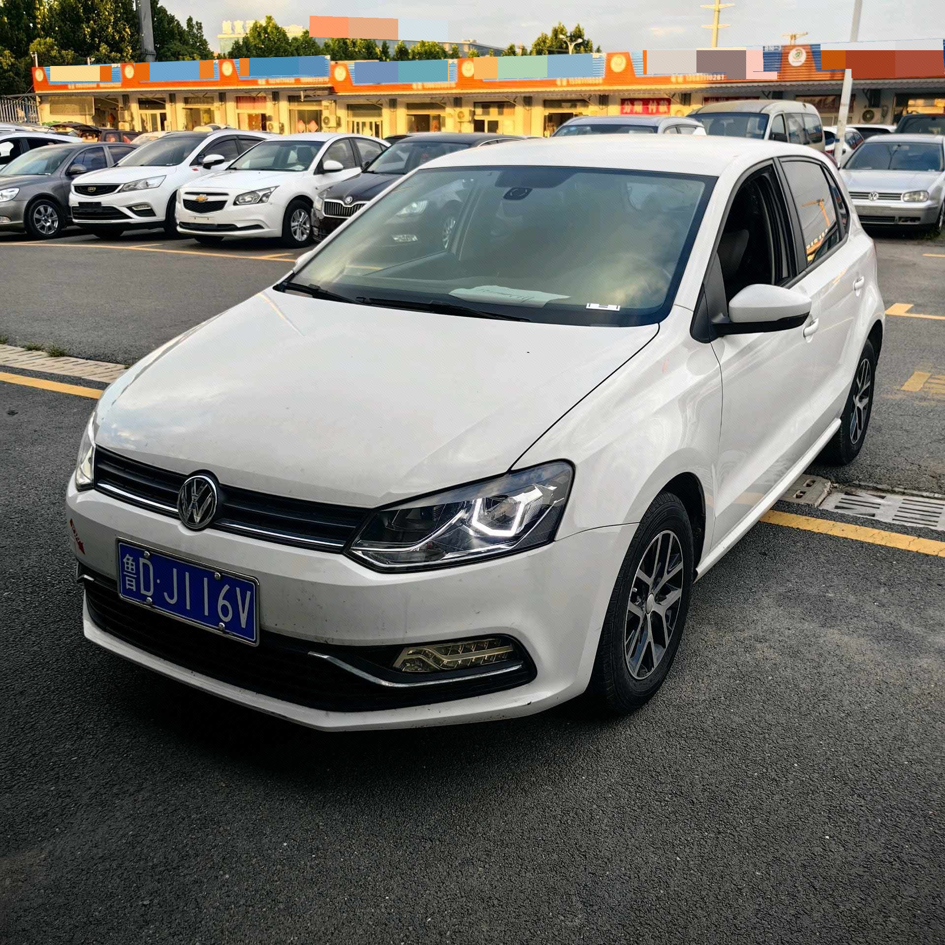 Volkswagen Polo 2017 Volkswagen Polo 2017 car image