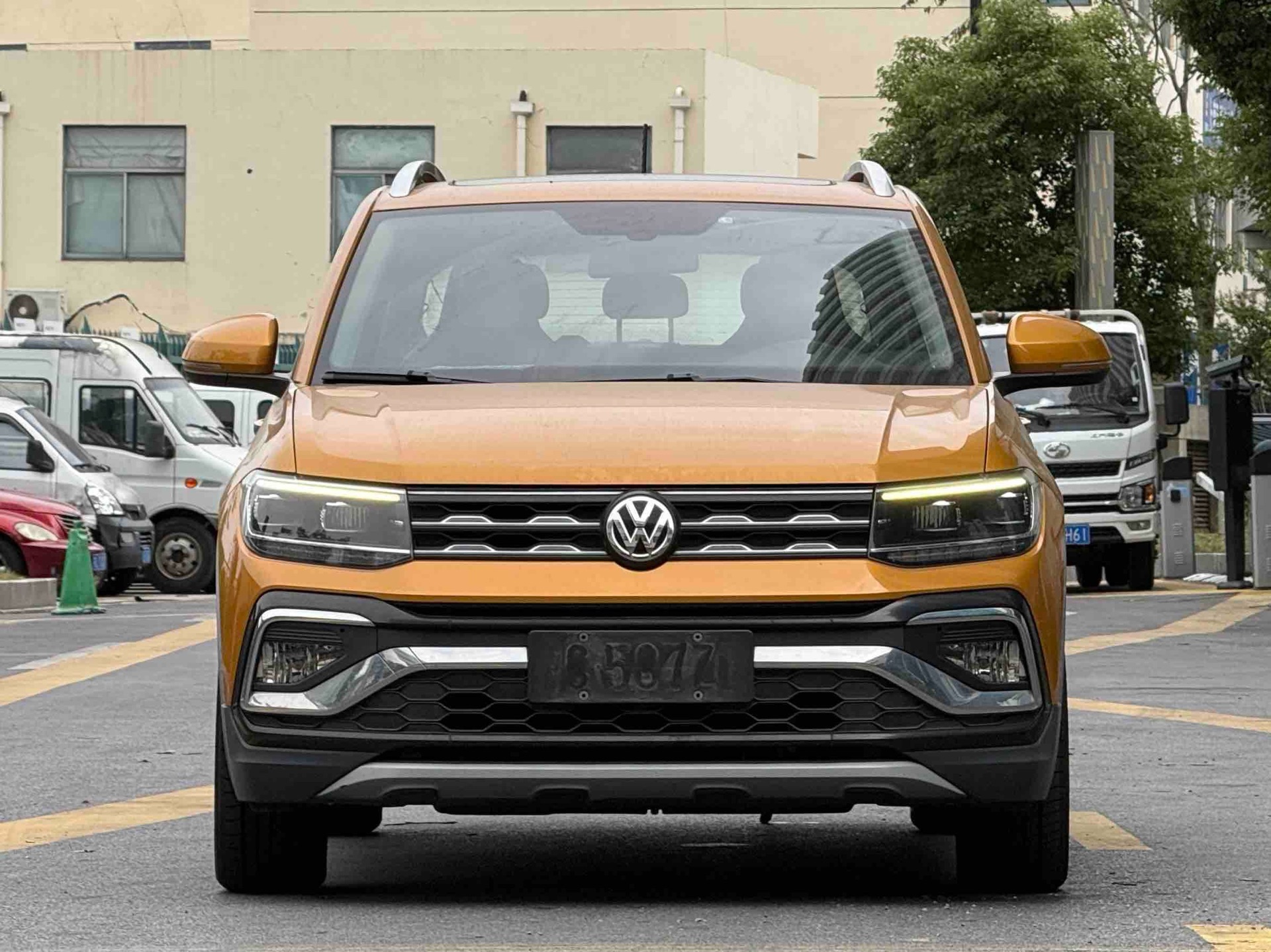 Volkswagen T-Cross 2019 car image #3