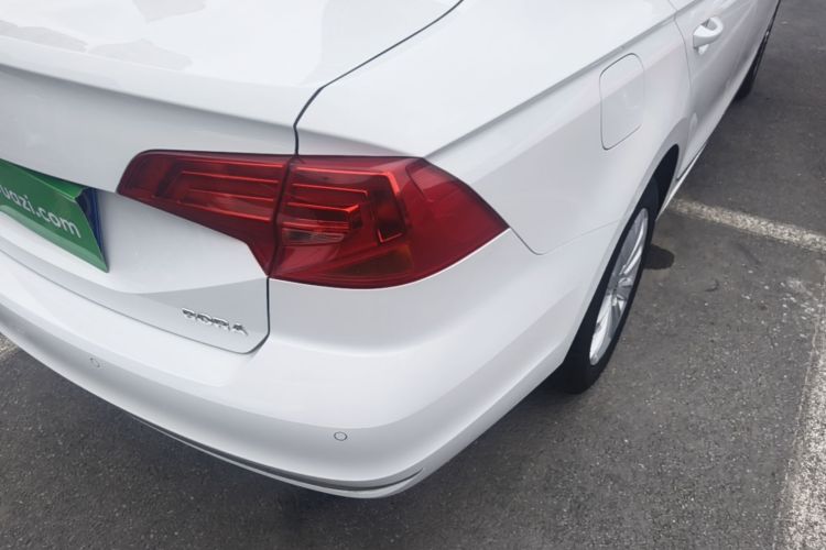 Volkswagen Bora 2017 car image #8