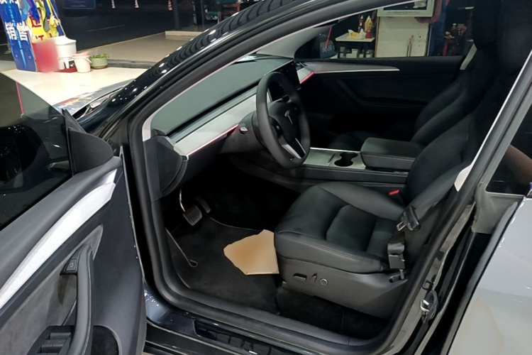 Tesla Model Y 2024 #16 Tesla Model Y 2024 image de voiture #16