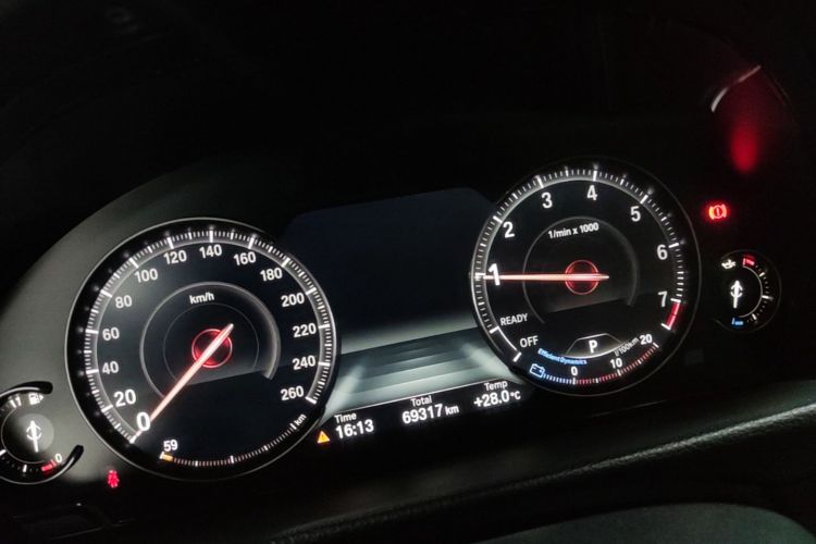 BMW 3 Series 2018 #18 BMW 3 Series 2018 car image #18