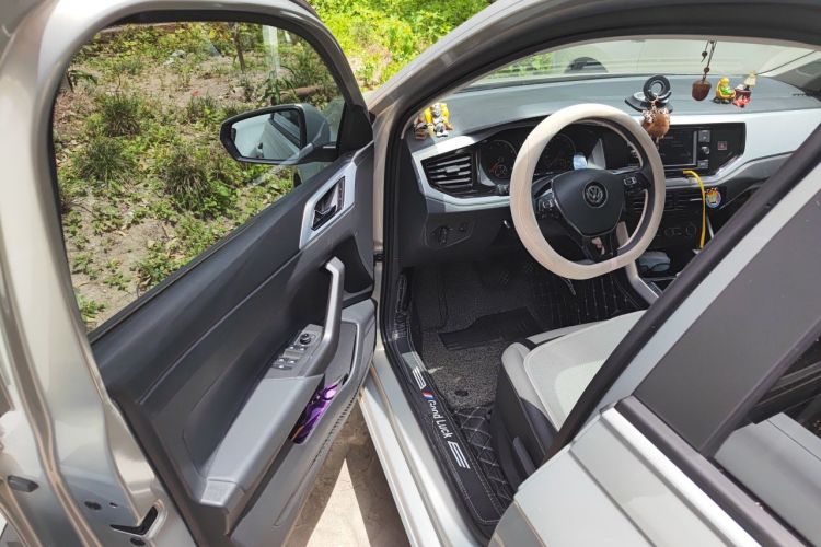 Volkswagen Polo 2019 #9 Volkswagen Polo 2019 car image #9