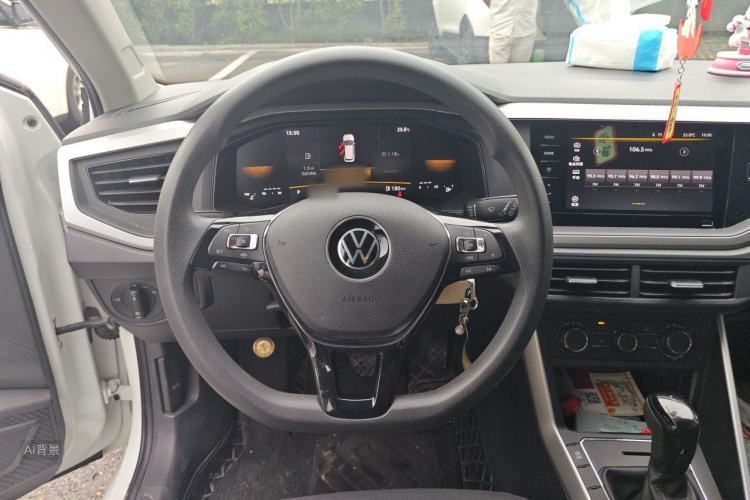Volkswagen Polo 2023 car image #12