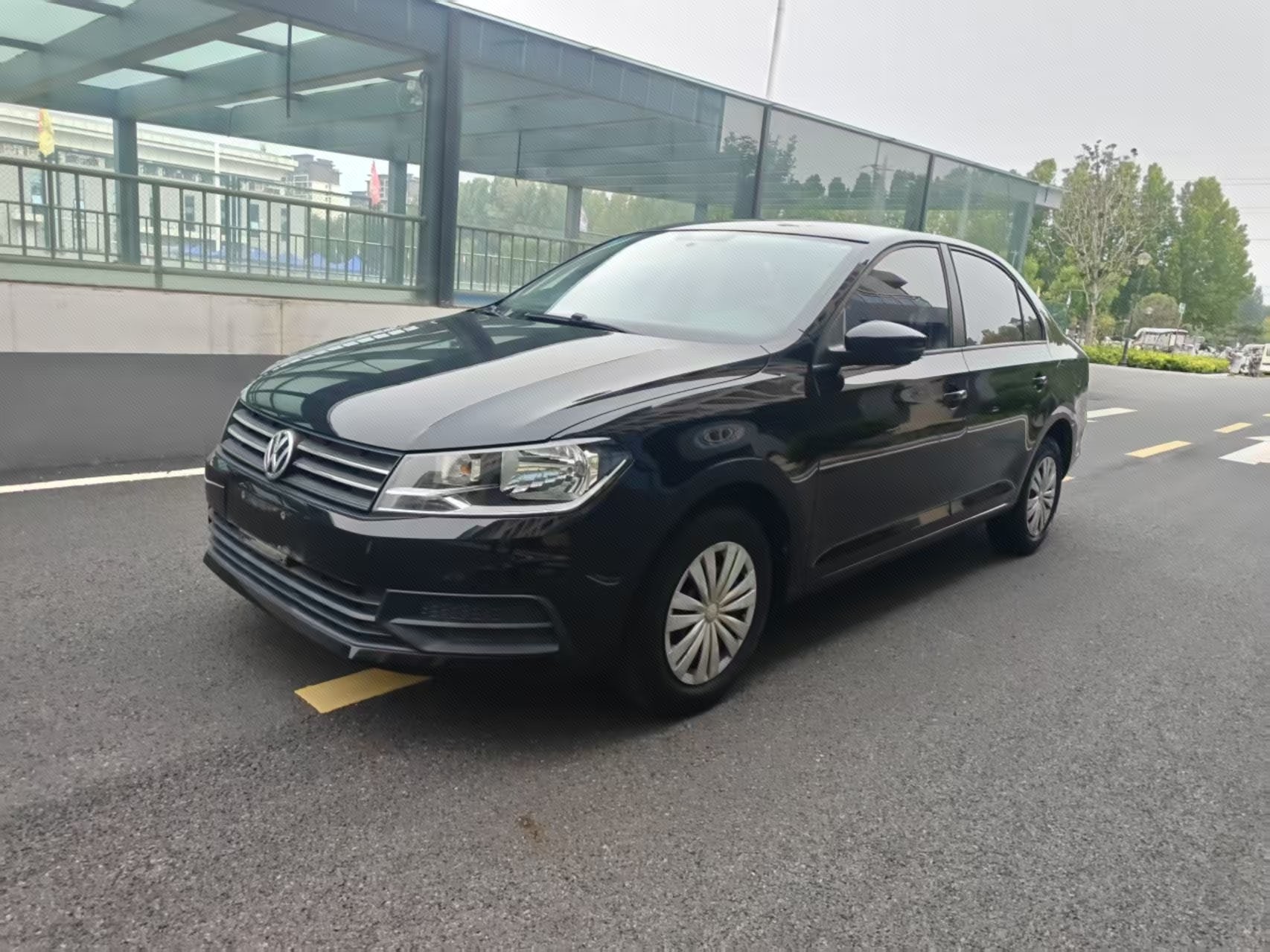 Volkswagen Santana 2020 car image 