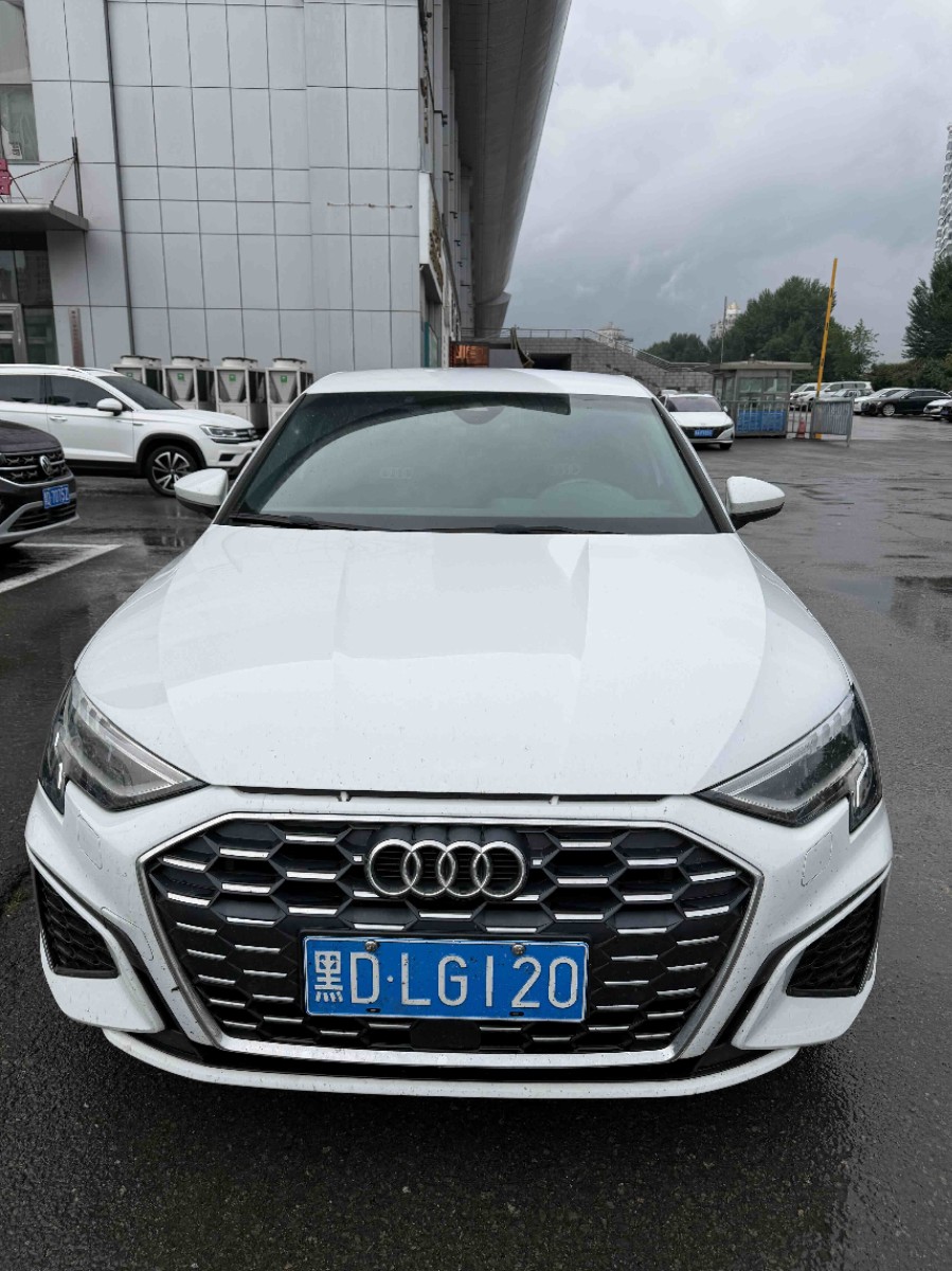 Audi A3 2022 car image #3