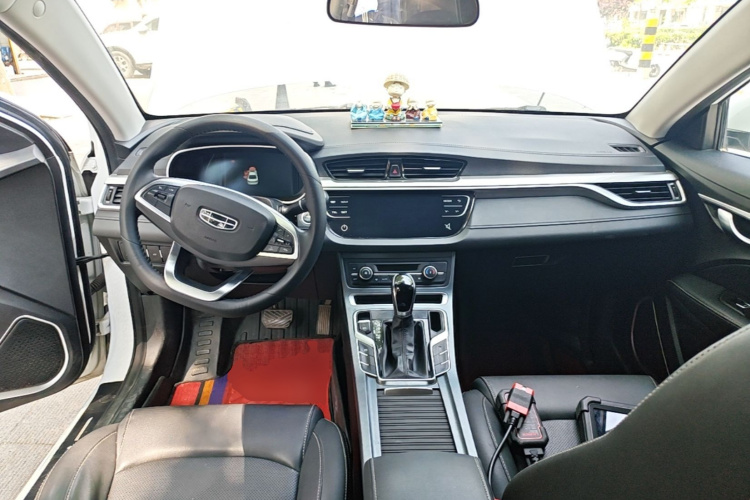 GEELY Emgrand 2020 #10 GEELY Emgrand 2020 car image #10