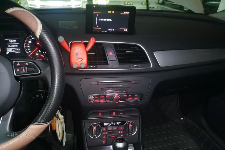Audi Q3 2018 #15 Audi Q3 2018 car image #15
