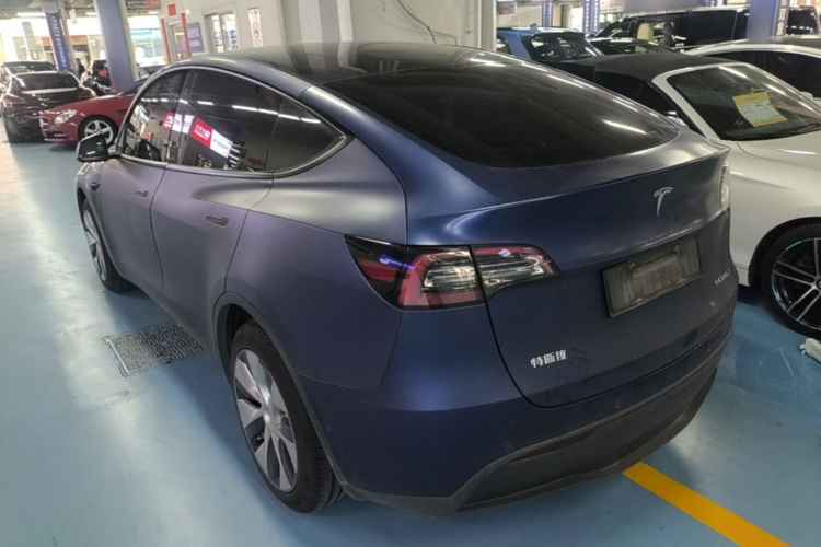 Tesla Model Y 2021 #7 Tesla Model Y 2021 car image #7