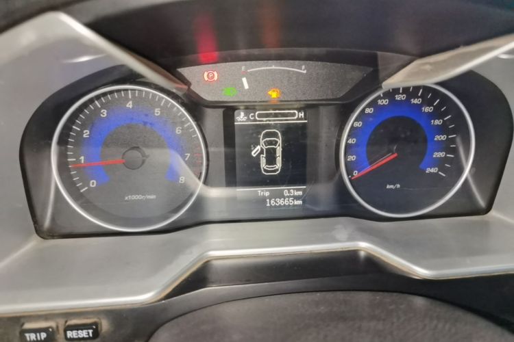 GEELY Emgrand 2015 #16 GEELY Emgrand 2015 car image #16
