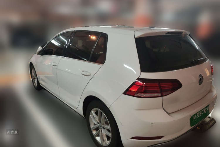 Volkswagen Golf 2019 car image #6