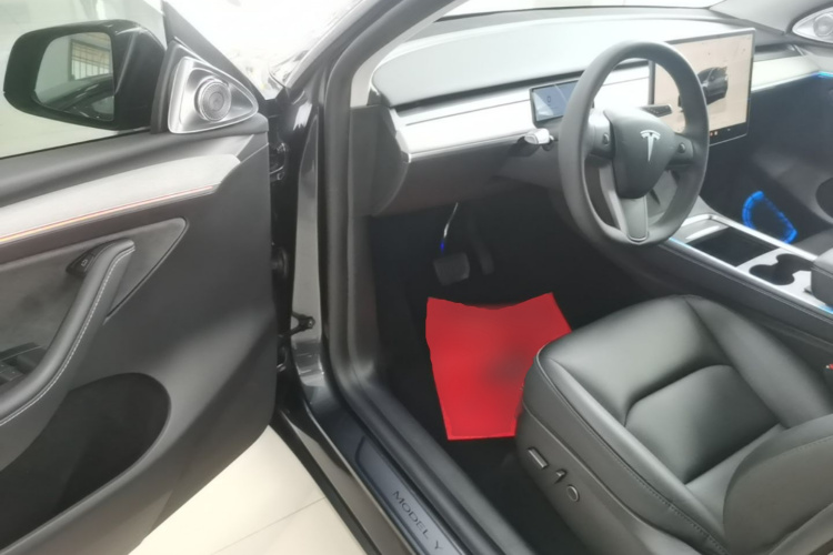 Tesla Model Y 2024 #16 Tesla Model Y 2024 car image #16