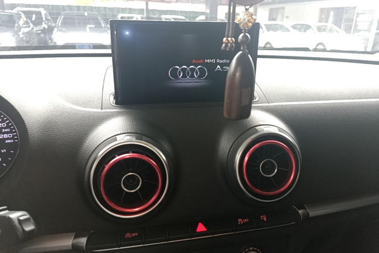 Audi A3 2017 car image #17