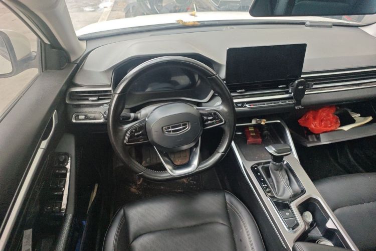 GEELY Emgrand 2022 car image #11