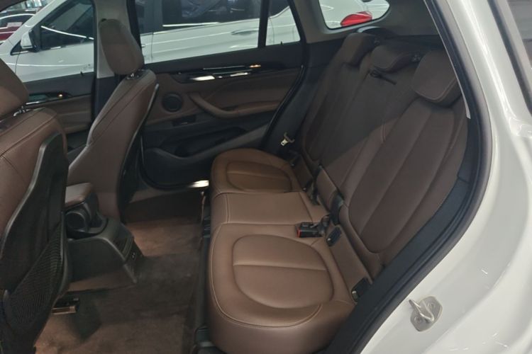BMW X1 2019 #13 BMW X1 2019 car image #13