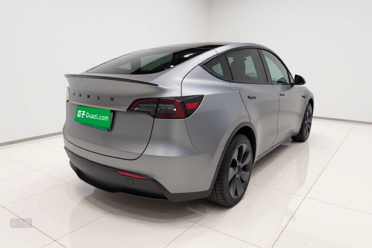 Tesla Model Y 2022 car image #7