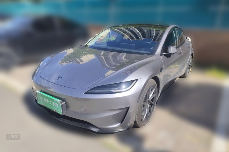 Tesla Model 3 2025 car image #2