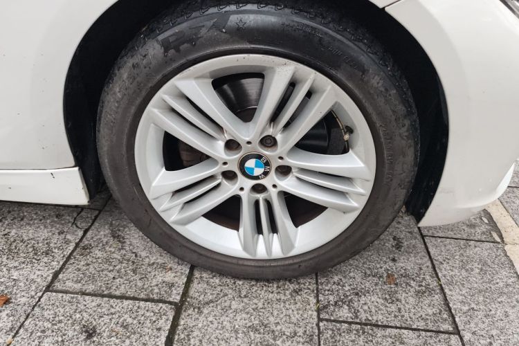 BMW 3 Series 2015 car image #9