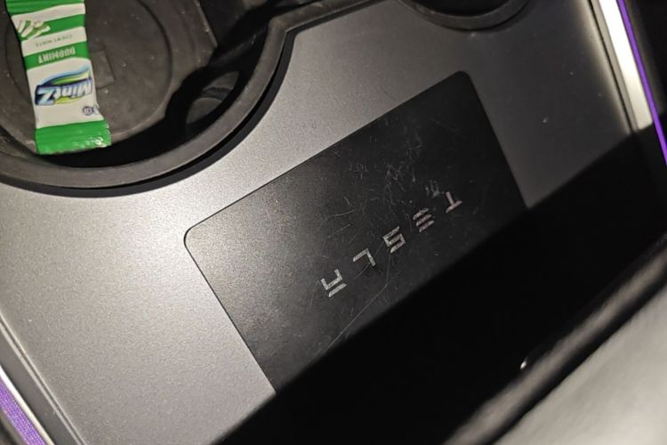 Tesla Model 3 2022 car image #14