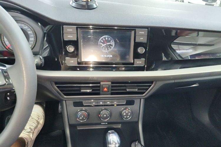 Volkswagen Lavida 2019 #13 Volkswagen Lavida 2019 car image #13