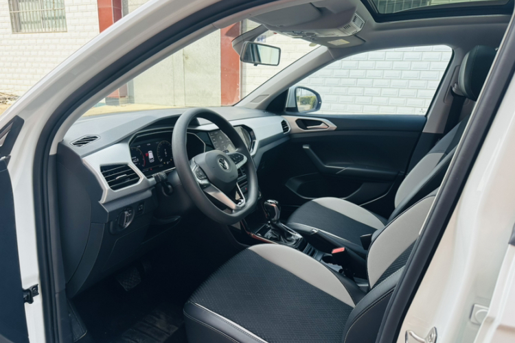 Volkswagen Tacqua 2024 car image #12