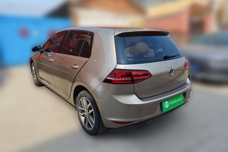 Volkswagen Golf 2017 car image #5