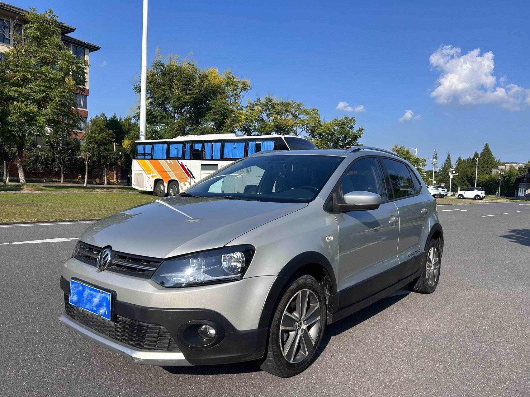 Volkswagen Polo 2012 car image 