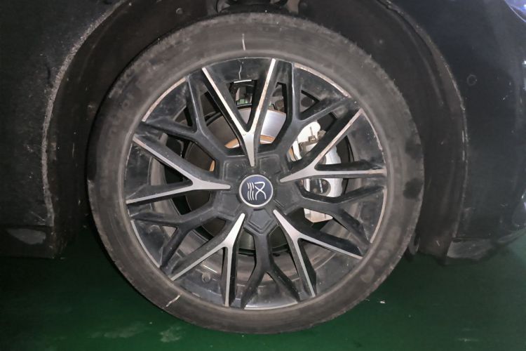 BYD Han 2025 image de voiture #9