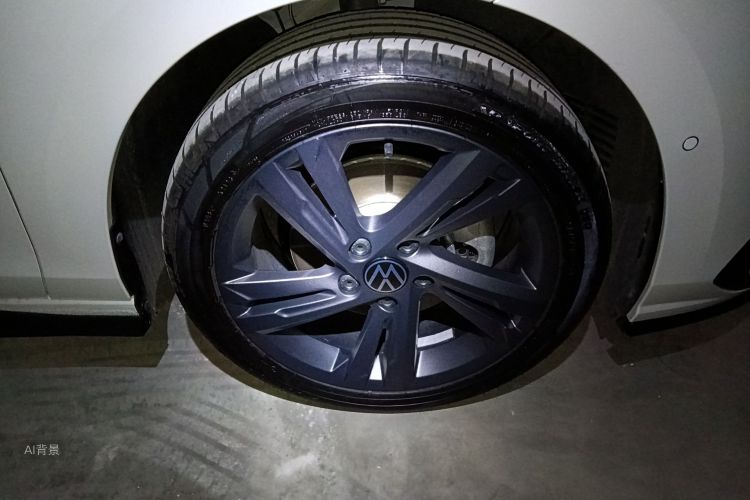Volkswagen Golf 2023 car image #9