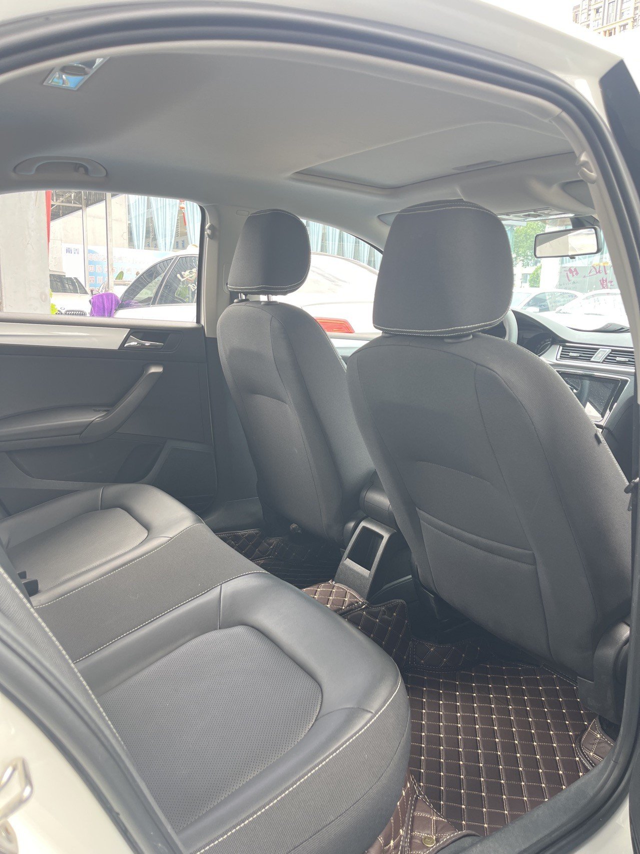 Skoda Rapid 2023 صورة سيارة #7