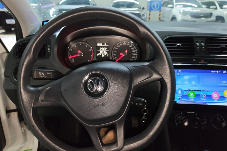 Volkswagen Polo 2017 #11 Volkswagen Polo 2017 car image #11
