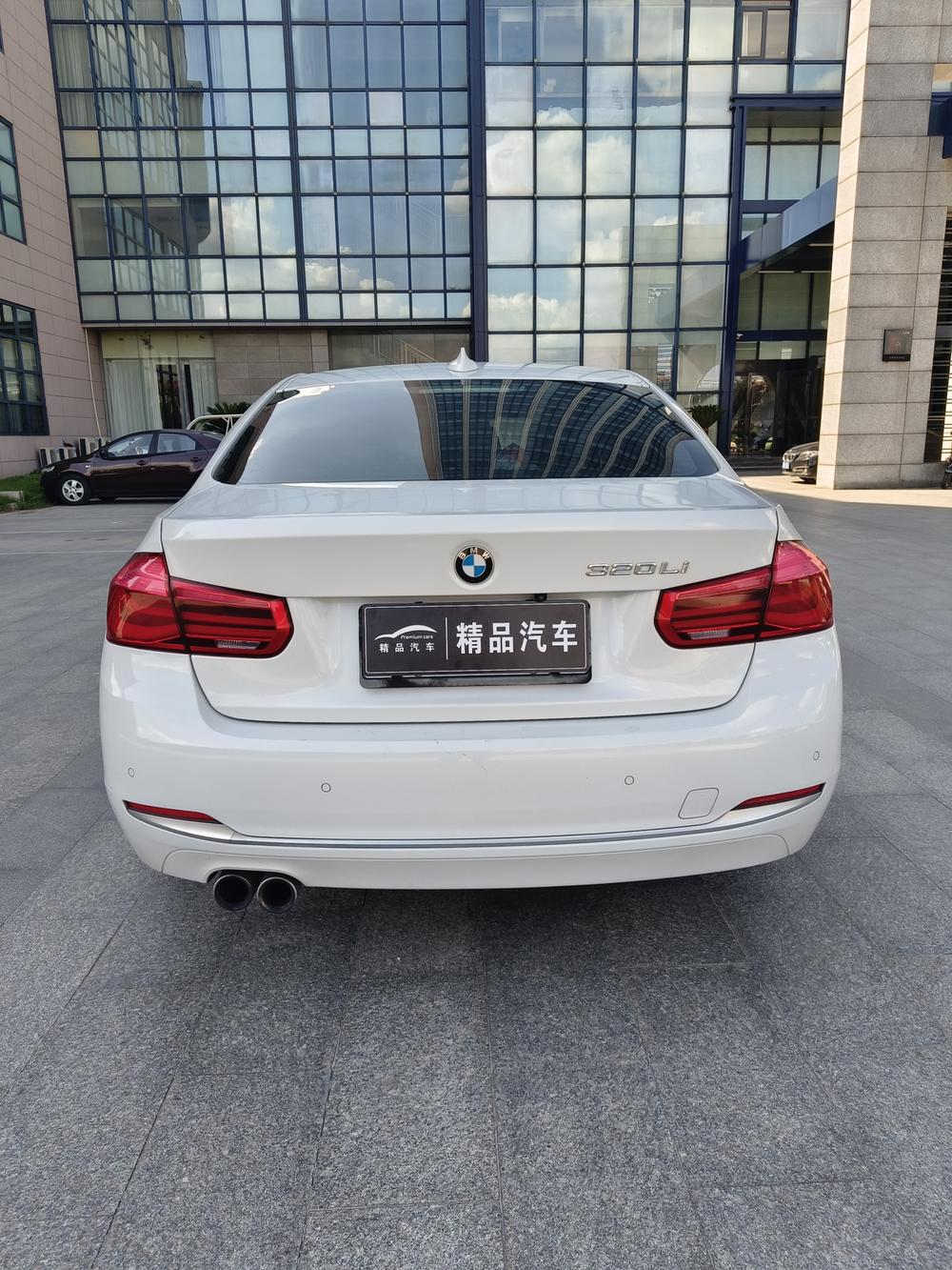 BMW 3 Series 2017 #5 BMW 3 Series 2017 car image #5
