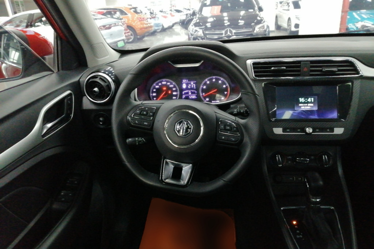 MG ZS 2019 car image #15