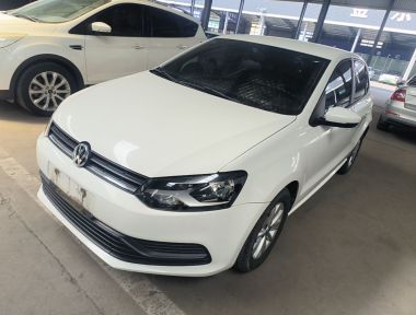 Volkswagen Polo 2016 car image 